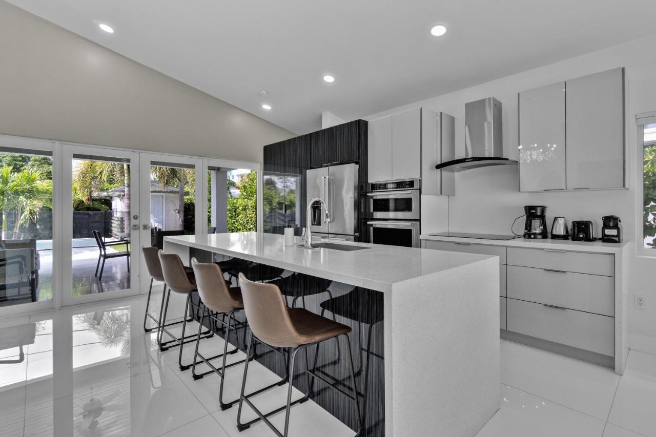 Апартаменты Luxury House 4 Beds Heated Pool W Jaccuzzi North Bay Village Экстерьер фото