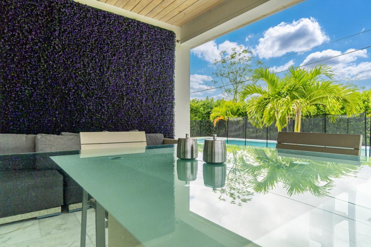Апартаменты Luxury House 4 Beds Heated Pool W Jaccuzzi North Bay Village Экстерьер фото