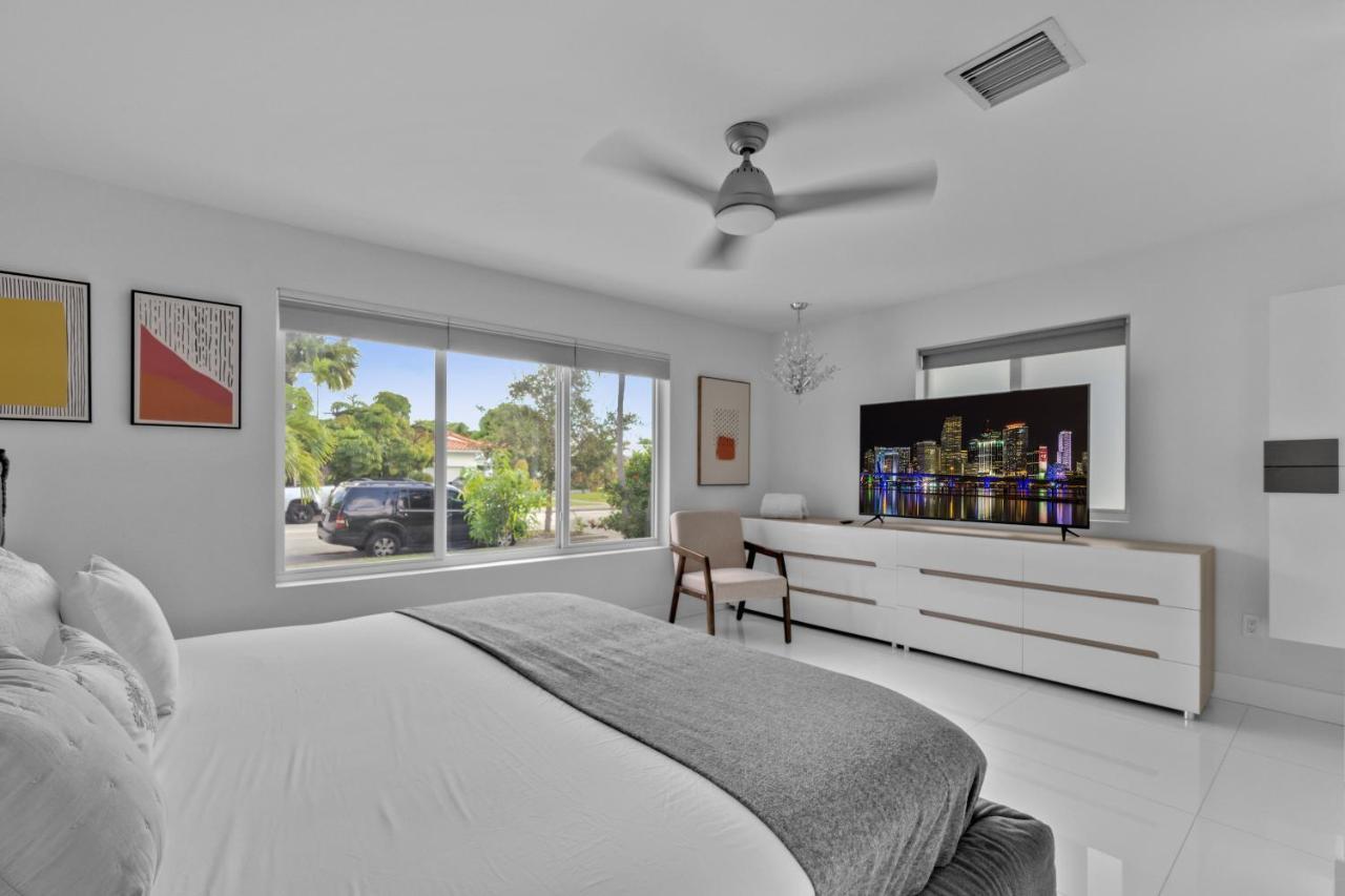 Апартаменты Luxury House 4 Beds Heated Pool W Jaccuzzi North Bay Village Экстерьер фото