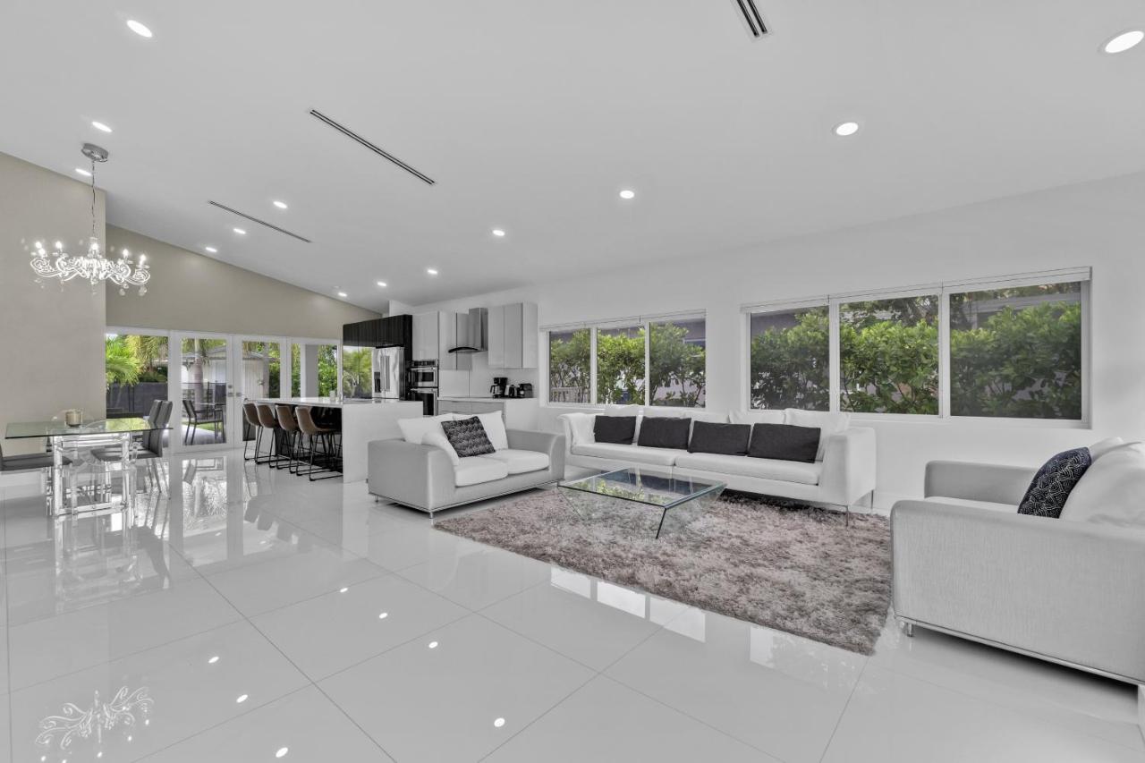 Апартаменты Luxury House 4 Beds Heated Pool W Jaccuzzi North Bay Village Экстерьер фото